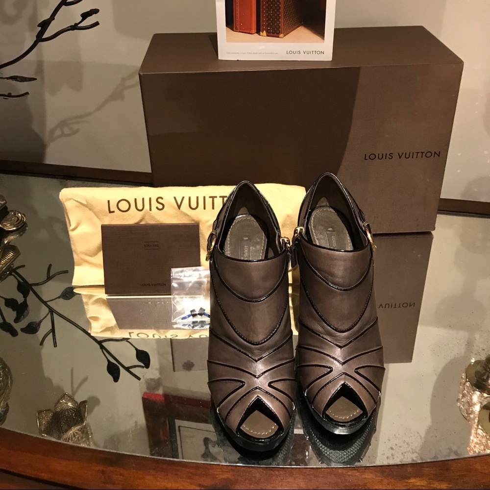 Louis Vuitton Marlene Calfskin Open Toe Bo…